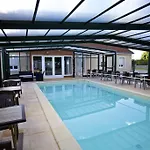 Hotel Logis Jum'hotel Saints-Geosmes