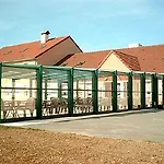 Logis Jum'hotel Hotel Saints-Geosmes