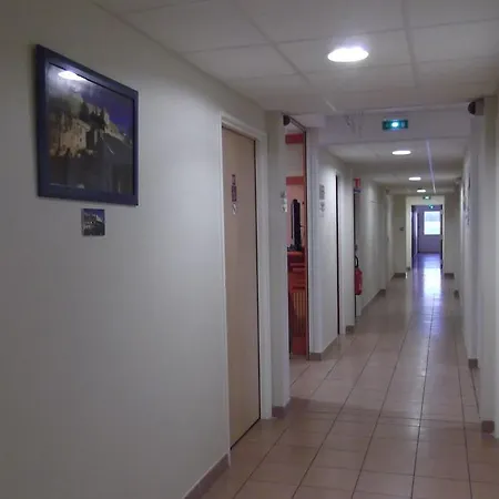 מלון Logis Jum'hotel Saints-Geosmes