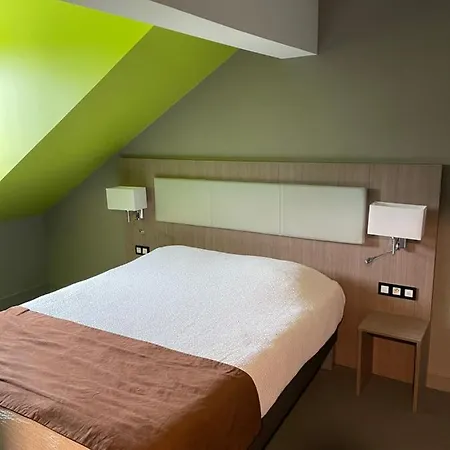 Logis Jum'hotel מלון 3*