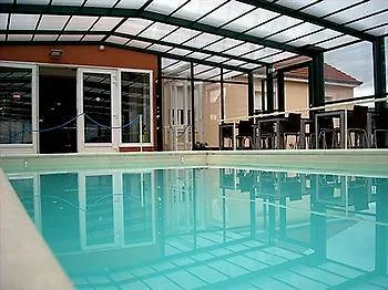 Logis Jum'hotel מלון