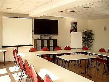 Ξενοδοχείο Logis Jum'hotel 3*