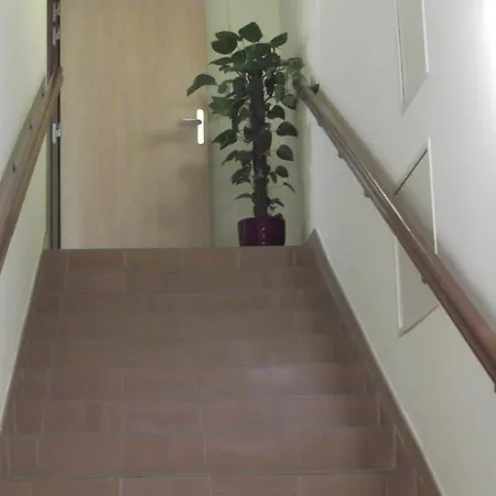 מלון Logis Jum'hotel