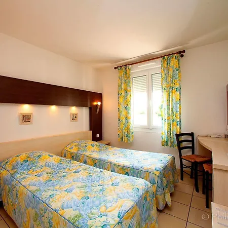 Logis Jum'hotel מלון