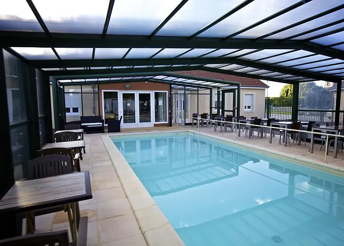 Hotel Logis Jum'hotel Saints-Geosmes