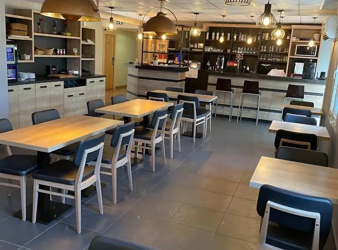 Logis Jum'hotel Saints-Geosmes