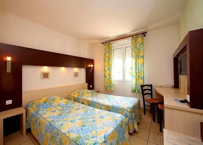 Logis Jum'hotel Hotel