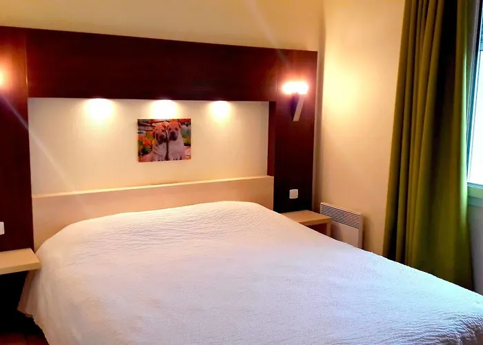 Hotel Logis Jum'hotel 3*