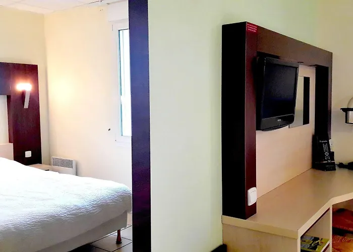 Logis Jum'hotel Hotel 3*